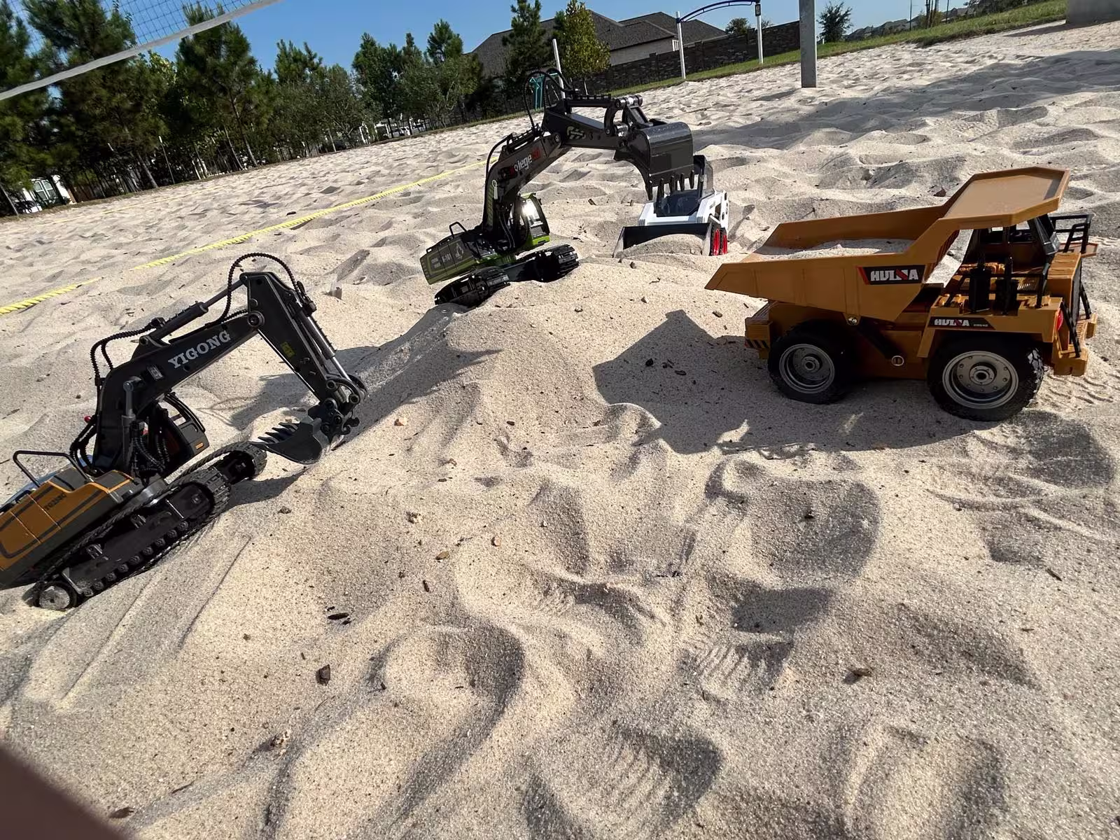 RC crane lifting operation
